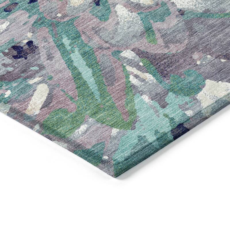 Machine Washable Indoor/ Outdoor Abstract Floral Chantille Rug