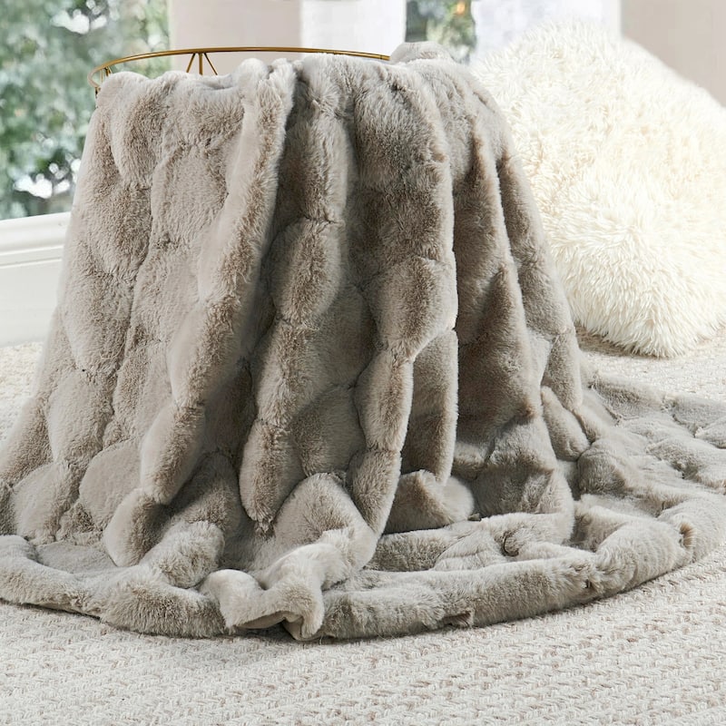Jacquard Fauxfur Throw