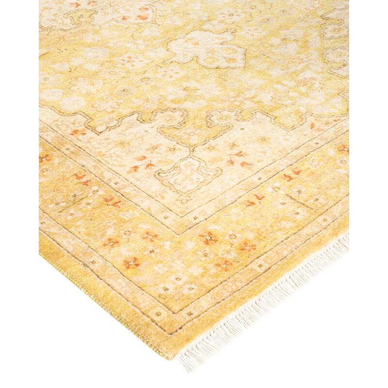 Overton Handknotted Wool Traditional Oriental Green Area Rug - 3' x 5'