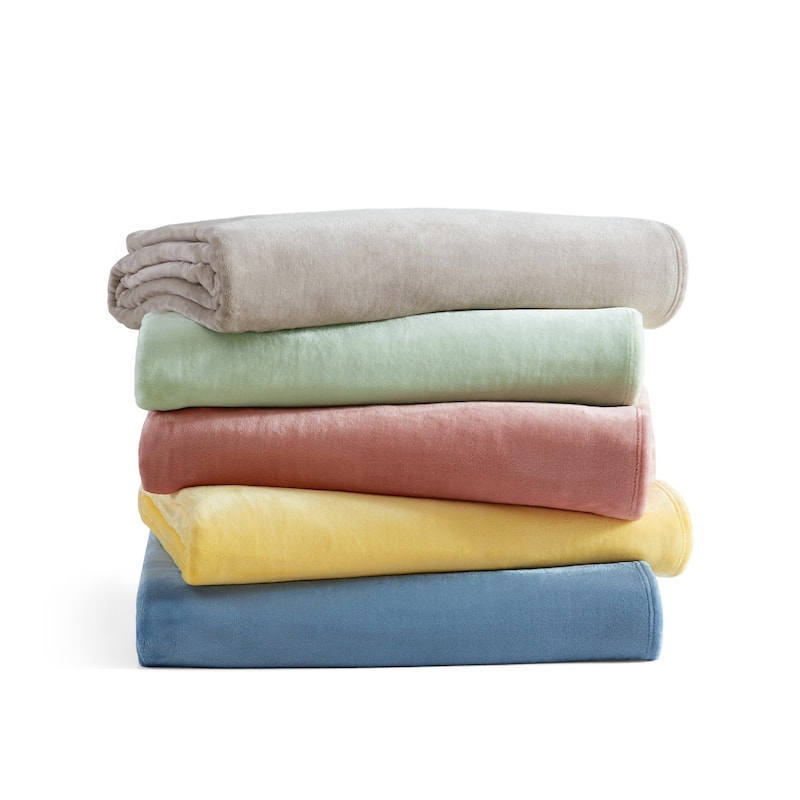 Martha Stewart Bedford Solid Plush Reversible Blanket