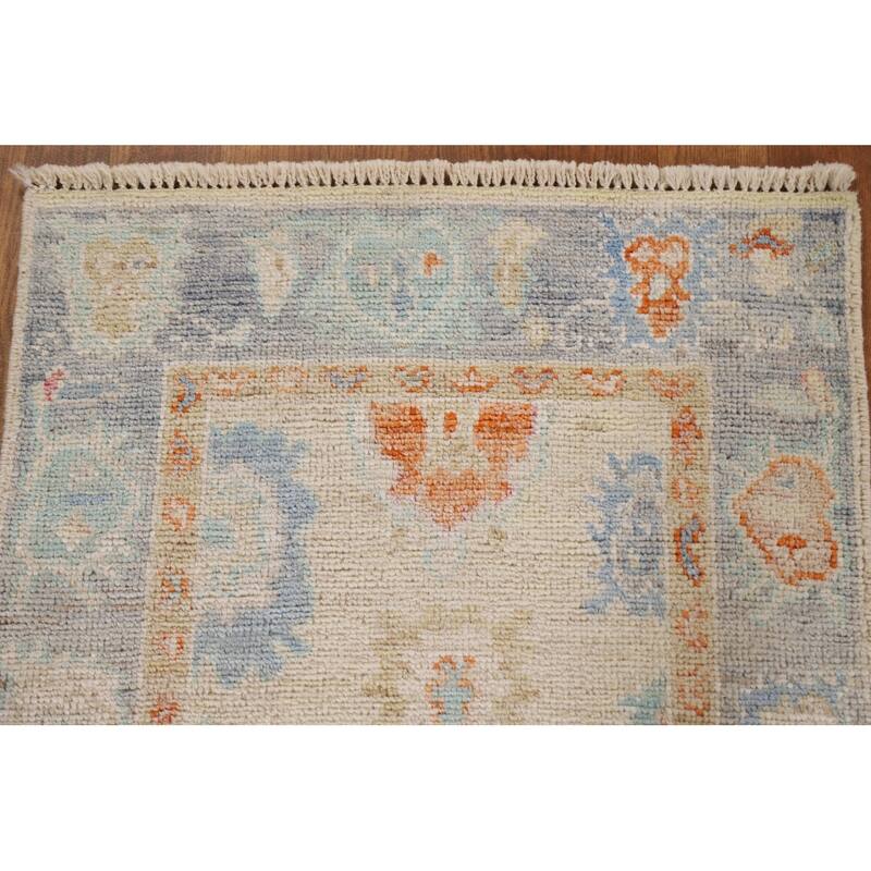 Hand Knotted Oriental 100% Wool Carpet Transitional Floral Beige & Ivories Oushak Area Rug - 2' 11'' X 2' 0''