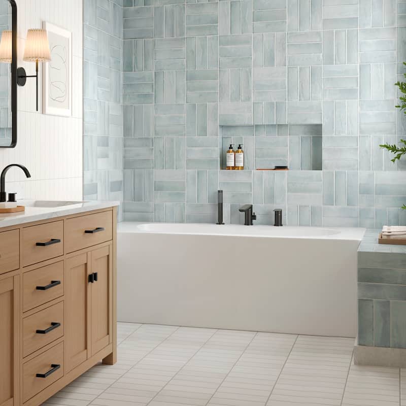 Modern Tub Filler with Hand Sprayer Deck Mount Tub Faucet with Hand Shower 3 Holes Bathtub Faucet Brass