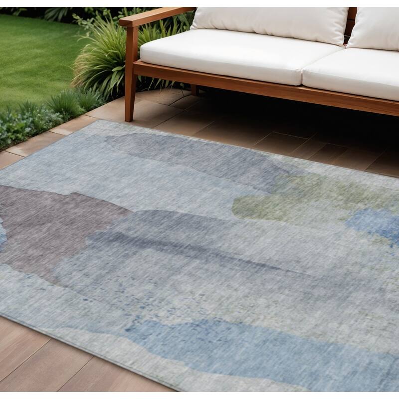 HomeRoots Abstract Transitional Rectangle Outdoor Rug - 8' X 10'