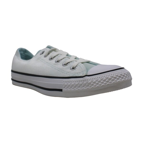 converse fashion sneakers