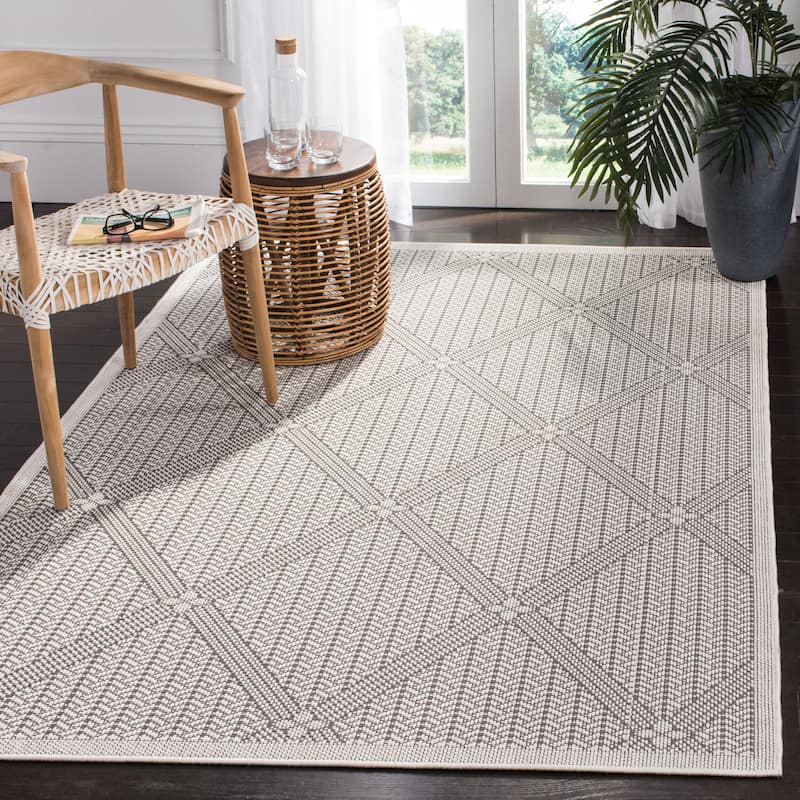 Martha Stewart by SAFAVIEH Washable Tetyana Indoor/ Outdoor Waterproof Rug - 4'5" x 6'5" - Charcoal/Beige