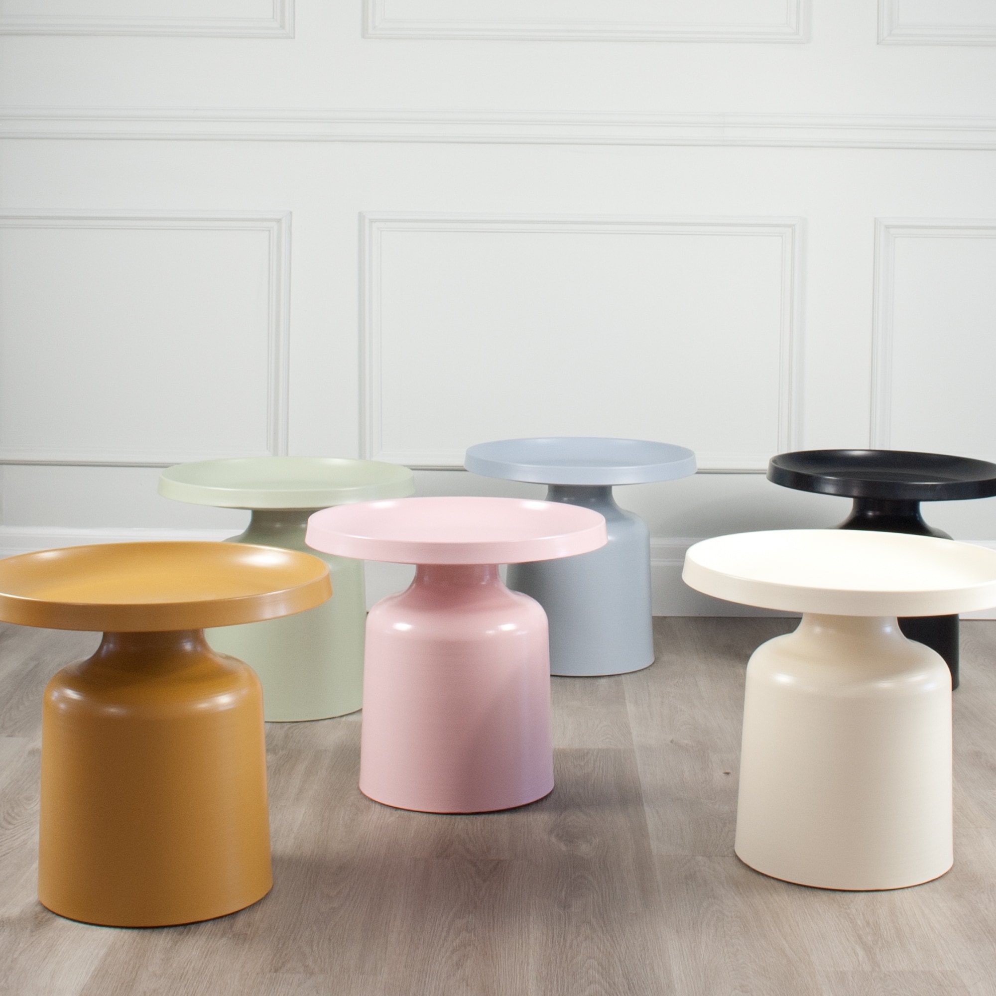 Metal pedestal side shop table