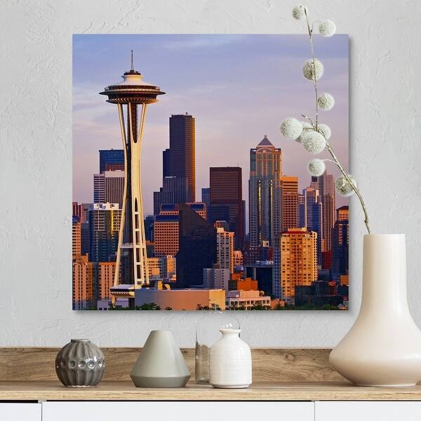 Shop The Space Needle At Dusk In Seattle Washington Canvas Wall Art Overstock 16472180