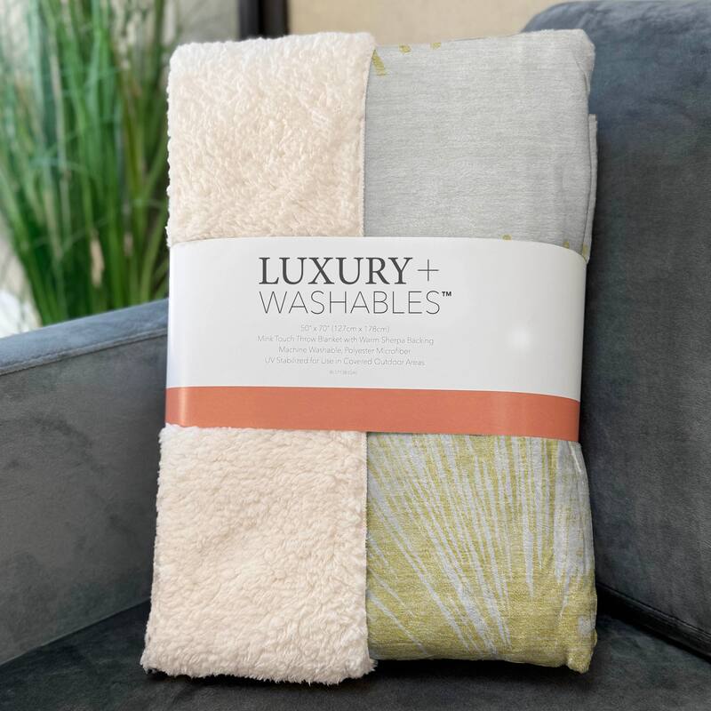 Premium Machine Washable Contemporary Burst Sherpa Throw Blanket