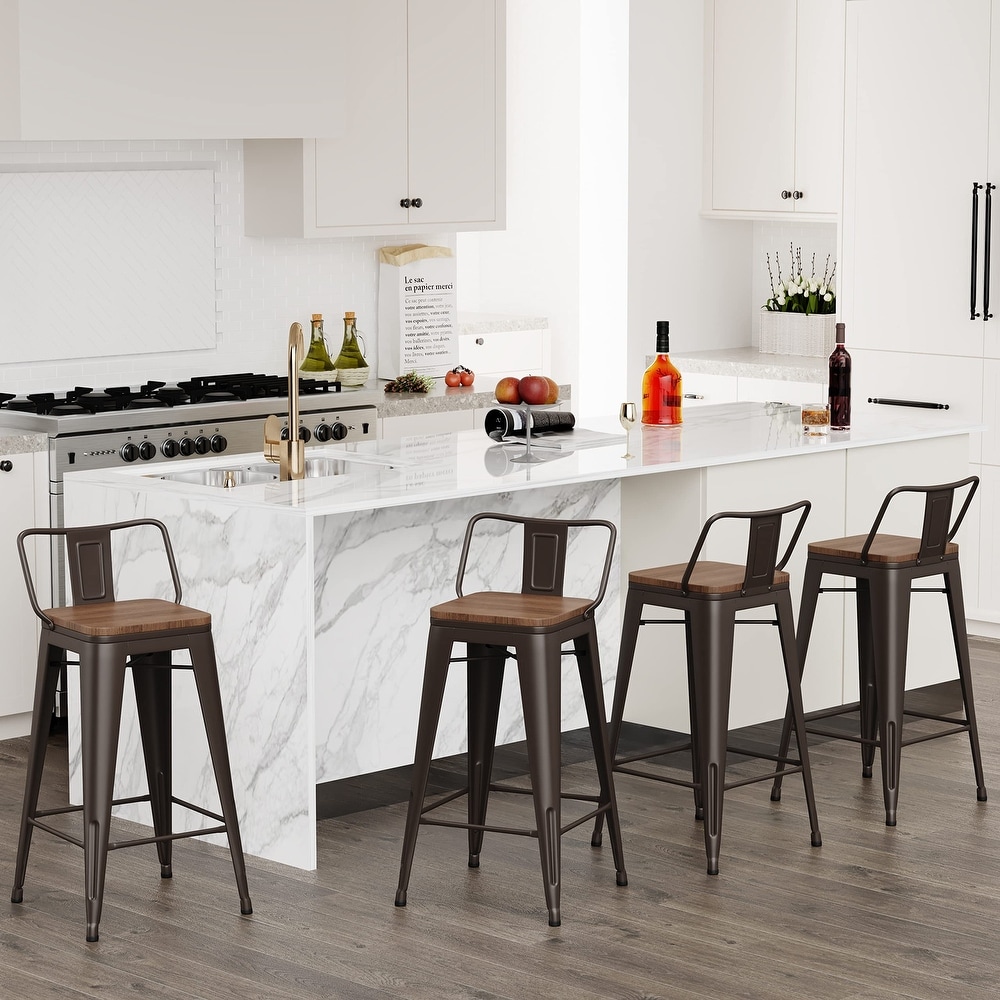 Short outlet counter stool