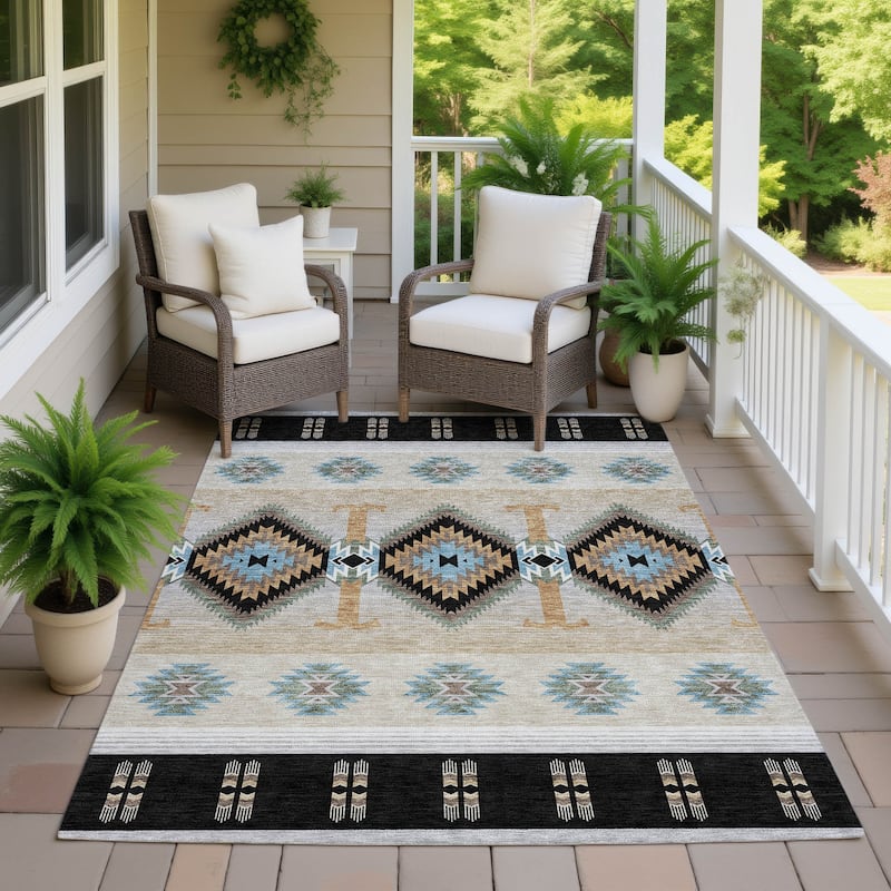 Machine Washable Indoor/ Outdoor Global Chennai Chantille Rug
