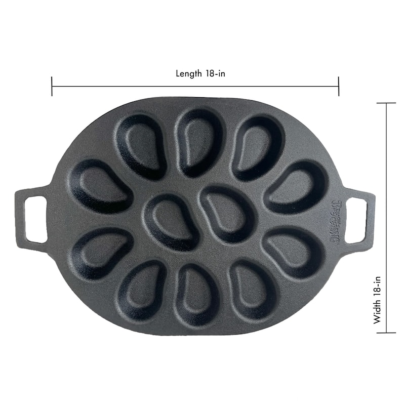 Bayou Classic Cast Iron Shellfish Shaped Oyster Grill Pan for 12 Clams, Black - 146.4