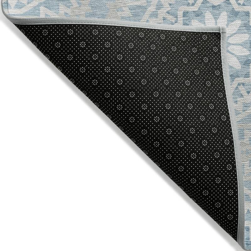 HomeRoots Floral Medallion Transitional Rectangle Outdoor Rug