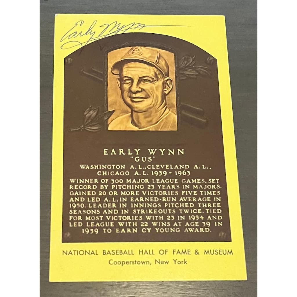 Early "Gus" Wynn Autographed Hall of Fame HOF Signed Baseball Postcard JSA COA - 8'6" x 11'6"