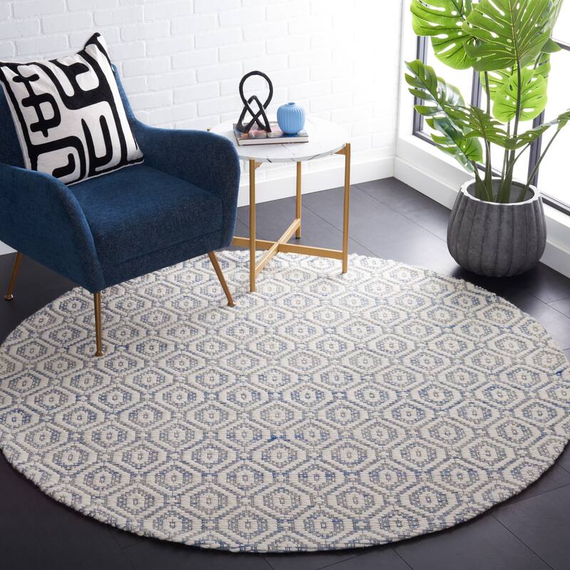 SAFAVIEH Handmade Marbella Kiera Modern Wool Rug - 6' Round - Blue/Ivory