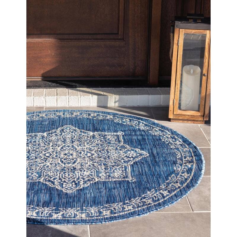 Outdoor Nirie Collection Area Rug