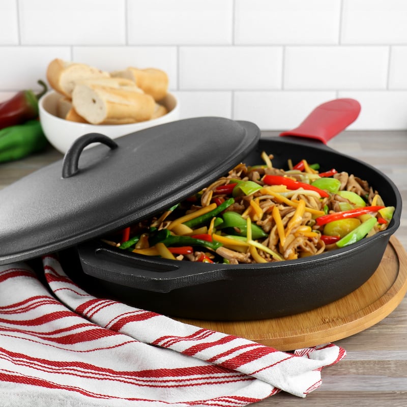 MegaChef 12 Inch Pre-Seasoned Cast Iron Skillet with Cast Iron Lid