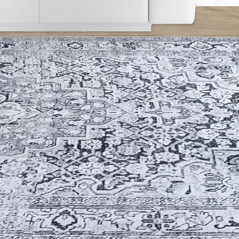 Superior Elodie Bohemian Geometric Floral Medallion Indoor Area Rug
