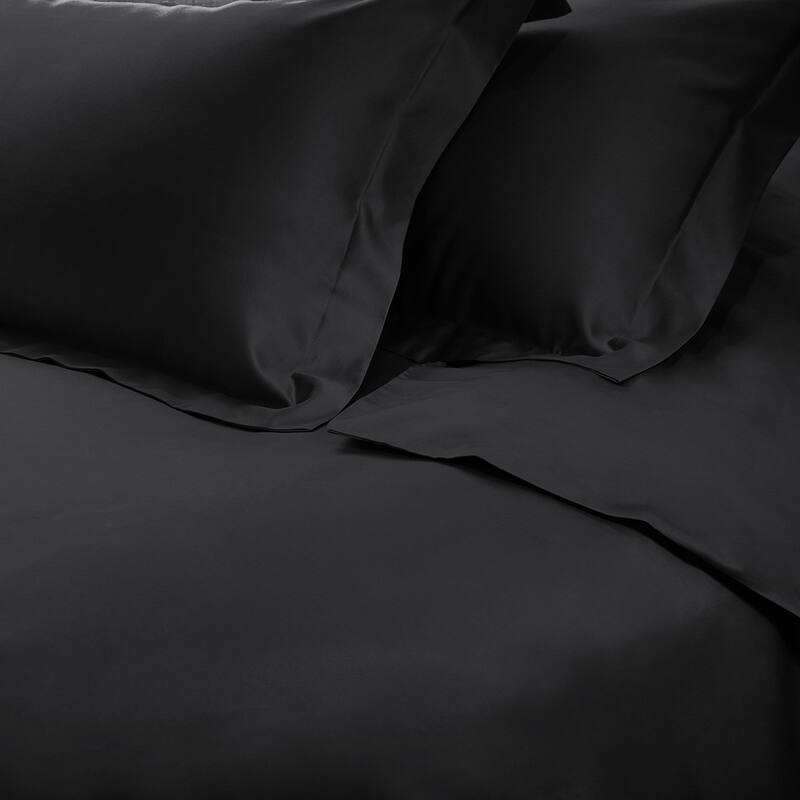 HomeRoots Black Queen Cotton Blend 650 Thread Count Washable Duvet Cover Set