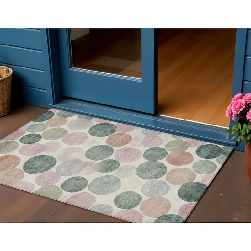 HomeRoots Geometric Transitional Rectangle Outdoor Rug - 3' x 5'