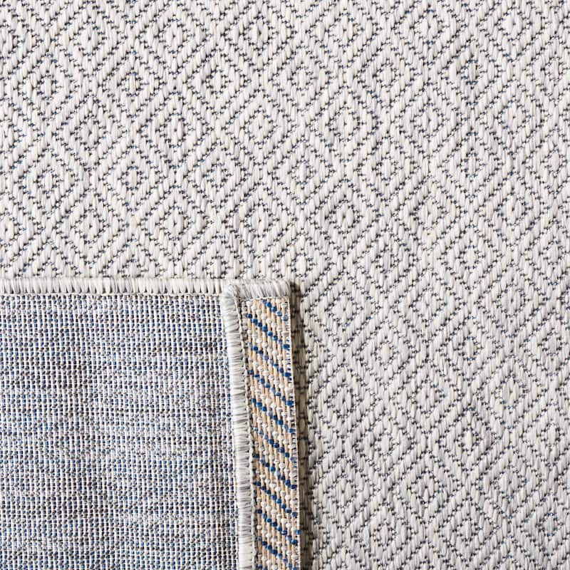 SAFAVIEH Courtyard Lumturie Indoor/Outdoor Waterproof Patio Rug