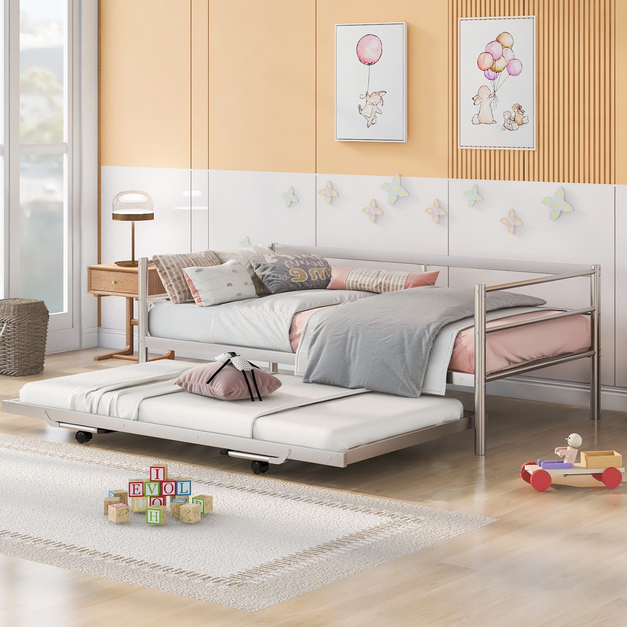 Adjustable shop daybed frame