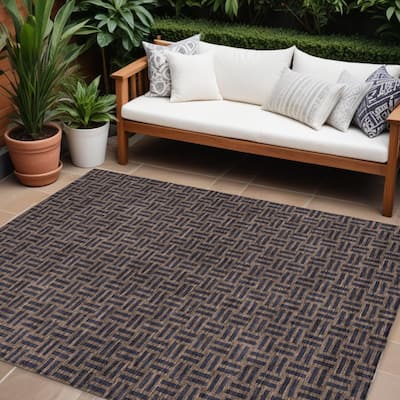HomeRoots Geometric Transitional Rectangle Outdoor Rug