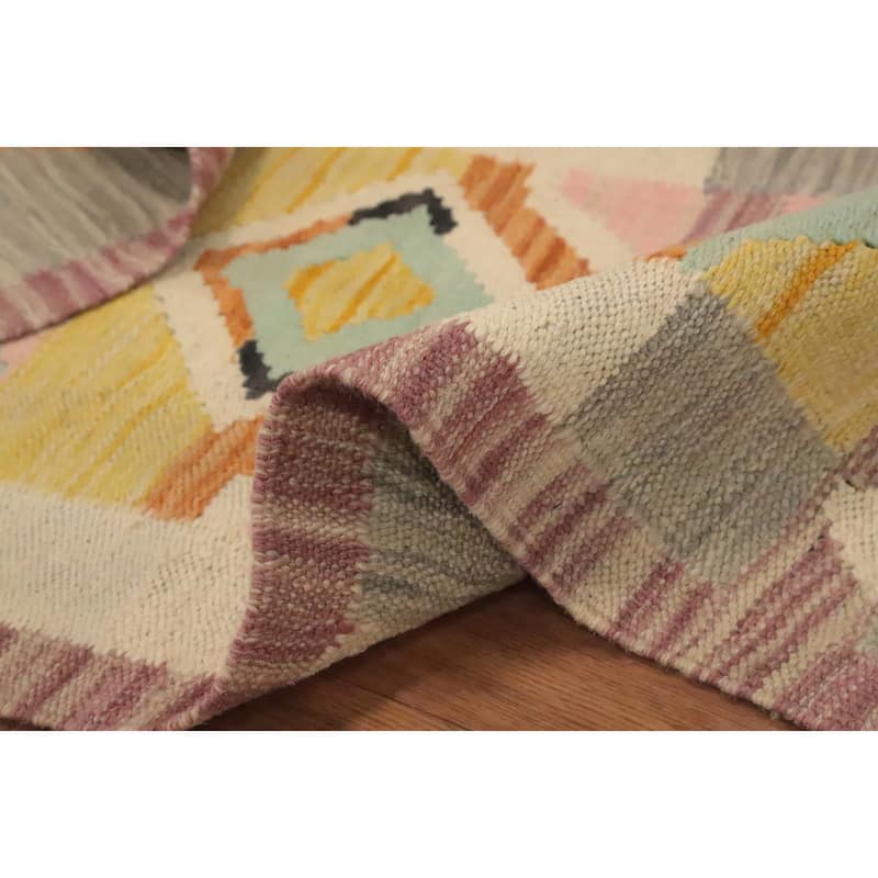 Hand Woven Oriental 100% Wool Carpet Southwestern Tribal Multi-Colored Kilim Area Rug - 5' 1'' X 3' 3''