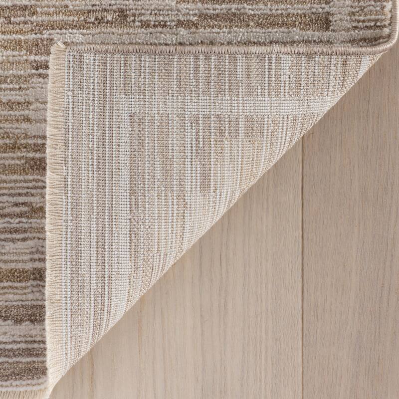 Nuloom Thalena Transitional Floral and Paisley Rug