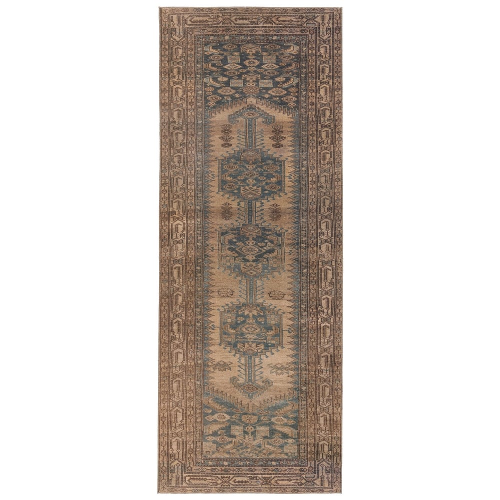 Reeves Machine Washable Medallion Area Rug