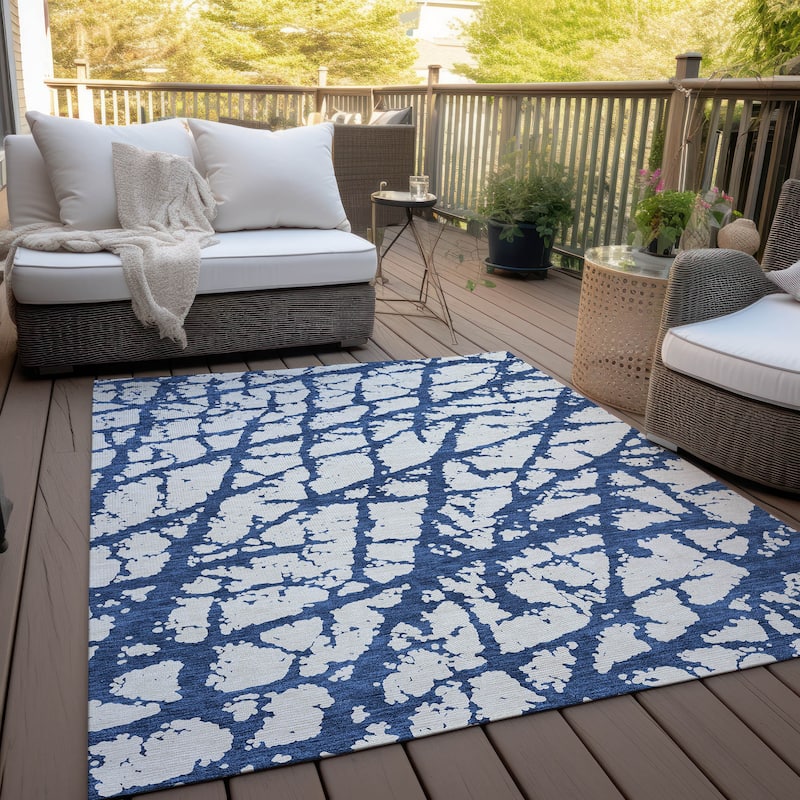 Machine Washable Indoor/ Outdoor Abstract Contemporary Chantille Rug