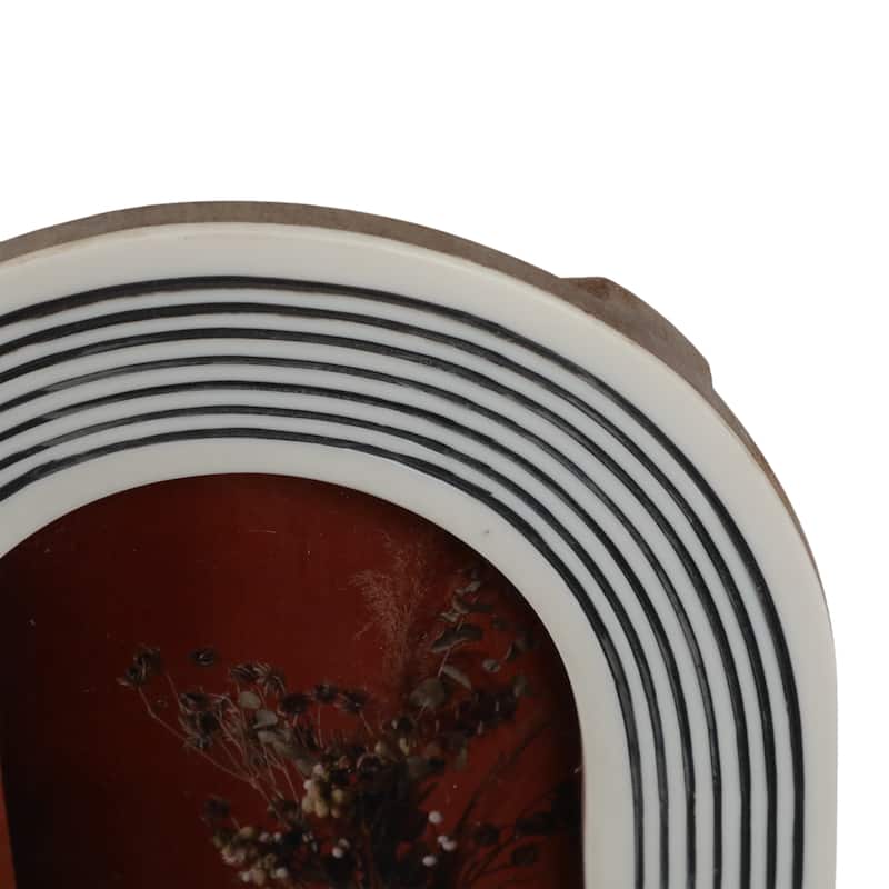 Resin Glass Oval Photo Frame Featuring Striped Detailing Casual Style
