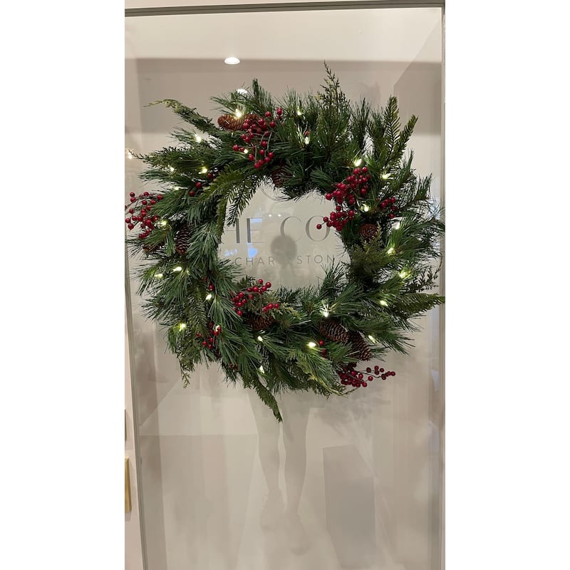 Plymouth Wreath with Dual Color Lights - Battery Operated