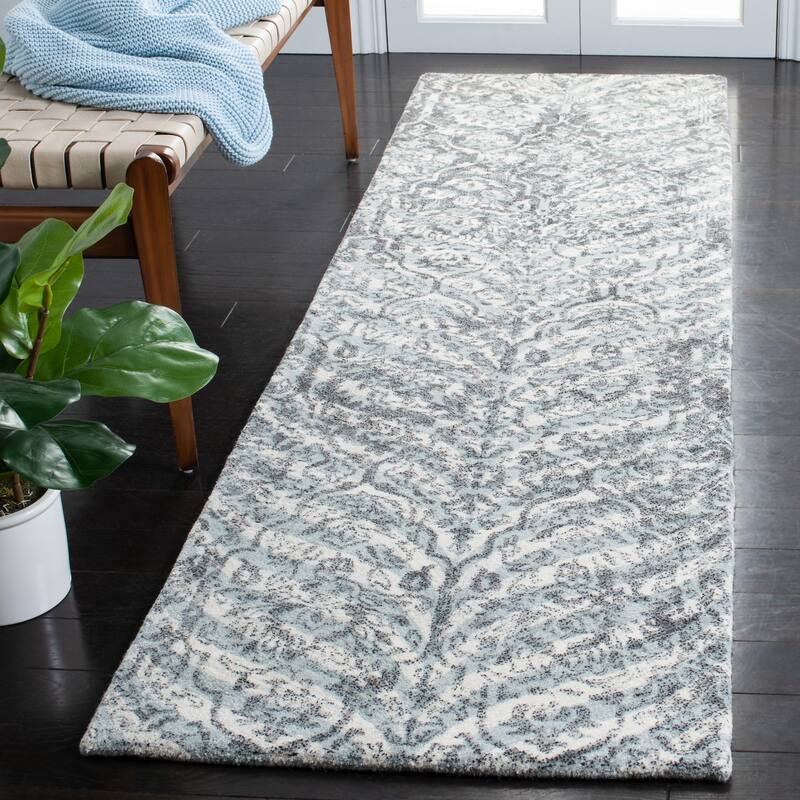 SAFAVIEH Handmade Restoration Vintage Xena Wool Rug - 2'3" x 8' Runner - Ivory/Sage