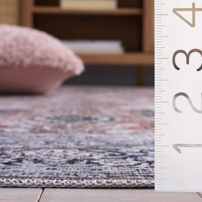 SAFAVIEH Arizona Karna Machine Washable & Slip Resistant Rug