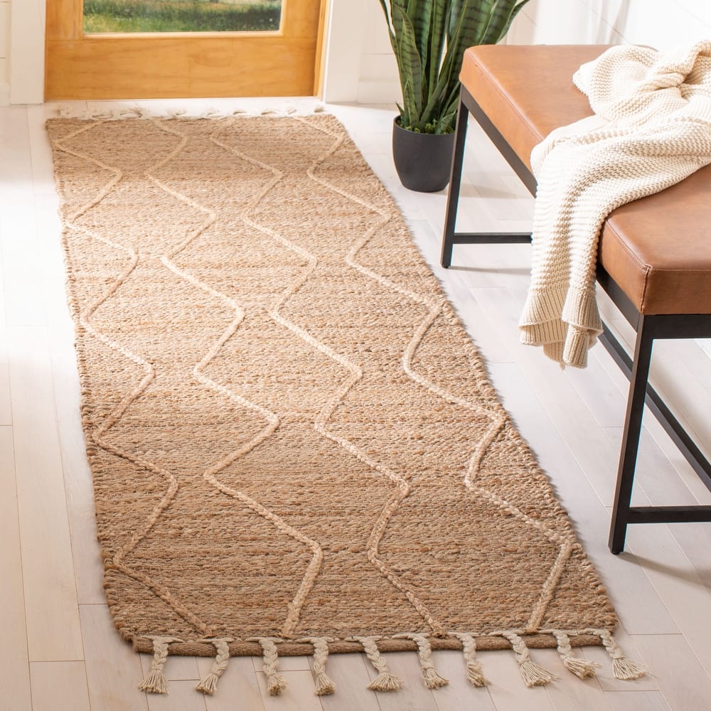 SAFAVIEH Handmade Natural Fiber Avah Jute Rug