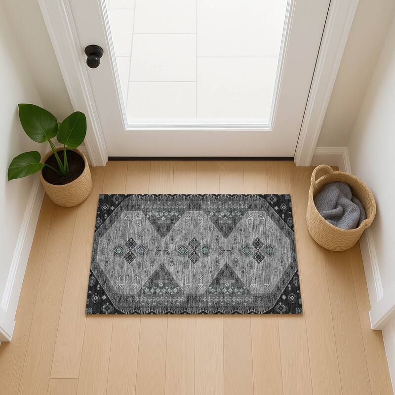 Machine Washable Indoor/ Outdoor Global Hiawatha Chantille Rug