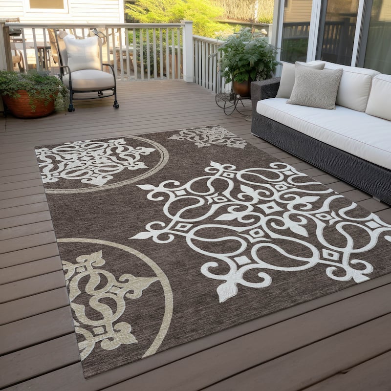 Machine Washable Indoor/ Outdoor Chantille Bold Medallion Rug - Chocolate - 9' x 12'