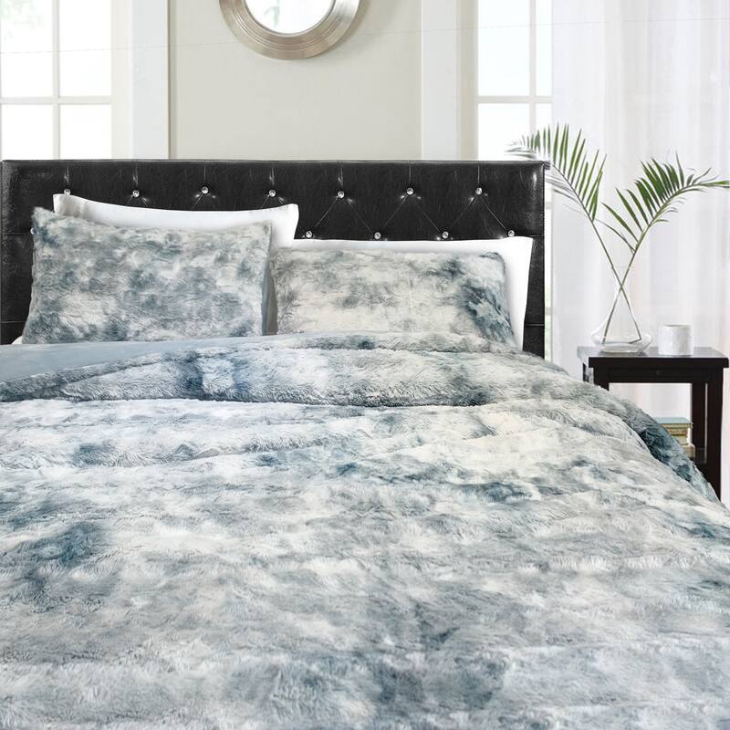 Wonderful Velvet 3 Piece Quilt Set