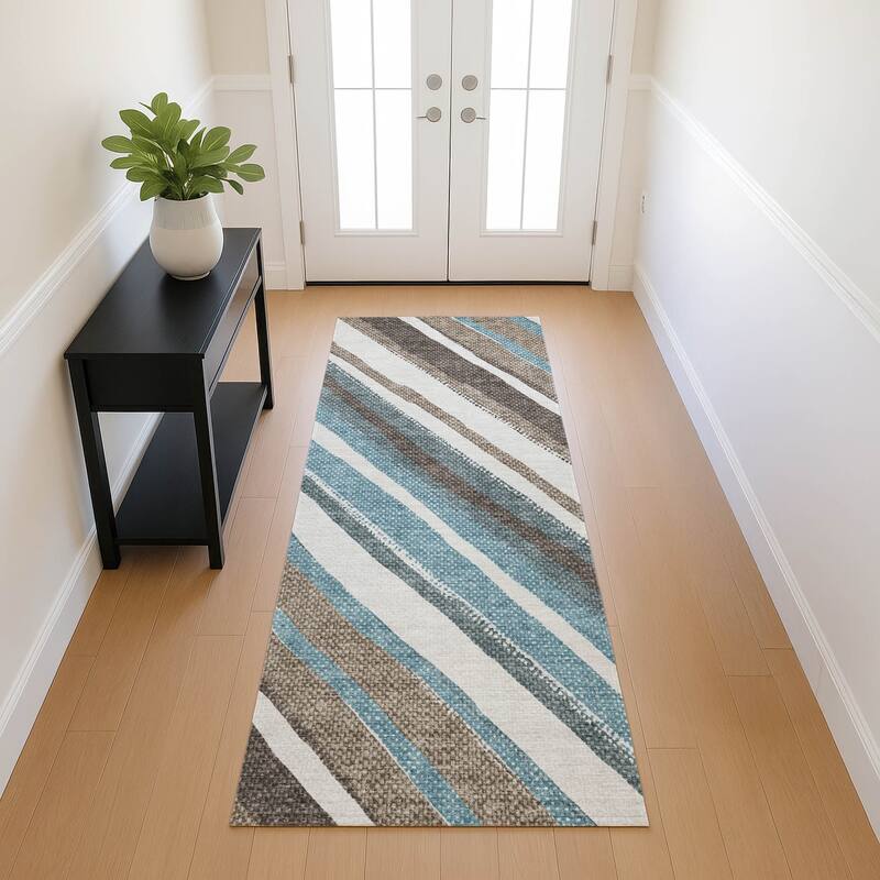 Machine Washable Indoor/ Outdoor Stripe Angles Chantille Rug