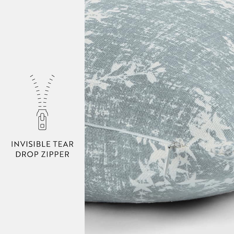 Elegant Patterns Cotton Decor Throw Pillow in Willow