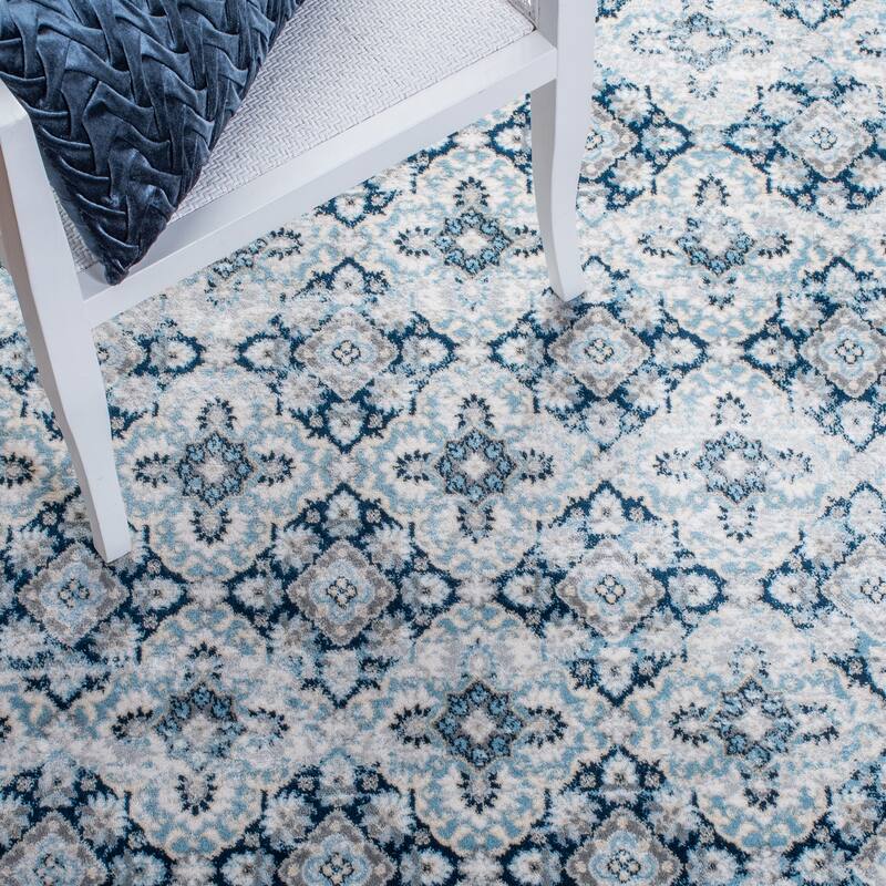 SAFAVIEH Lagoon Nejla Distressed Rug
