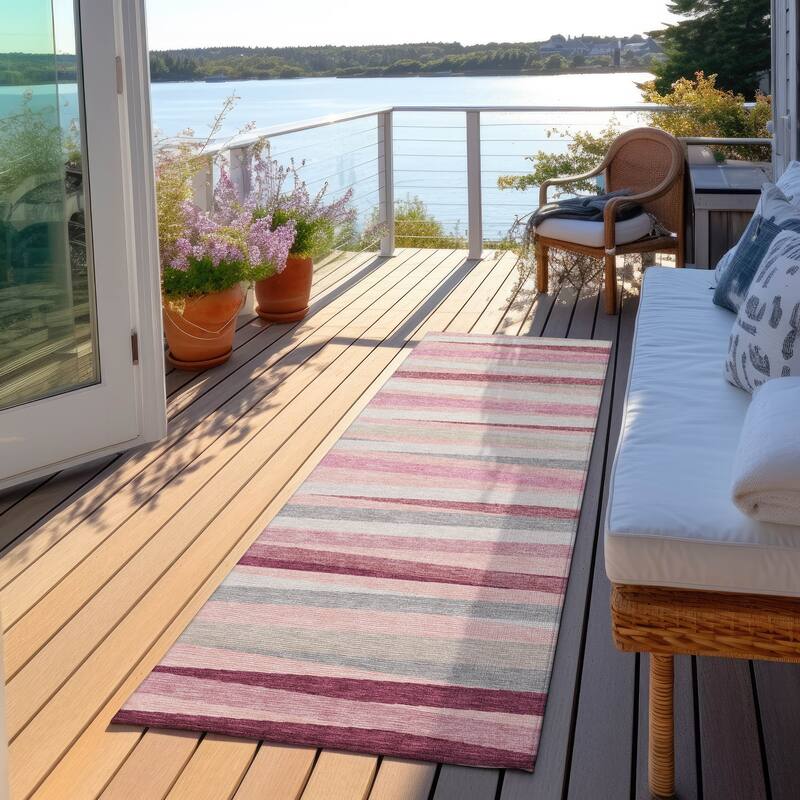 Machine Washable Indoor/ Outdoor Modern Stripes Chantille Rug