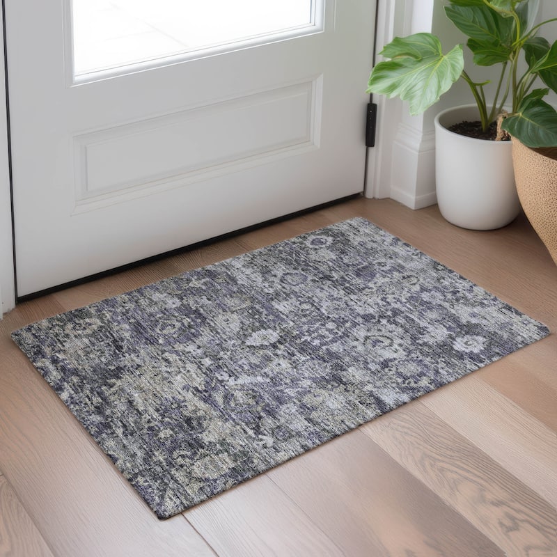 Machine Washable Indoor/ Outdoor Vintage Traditional Chantille Rug