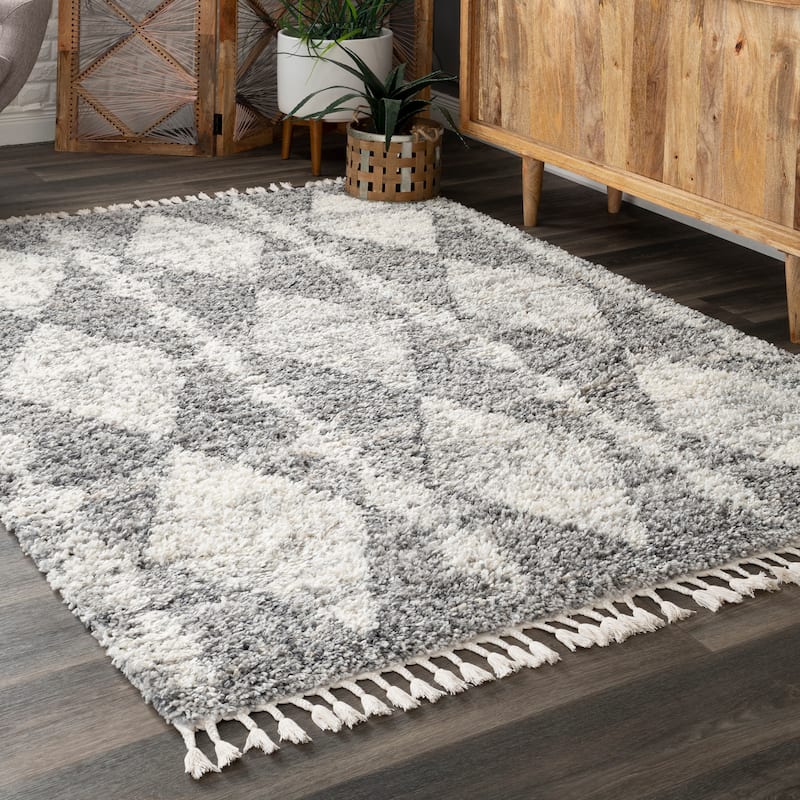 Nuloom Freddie Diamond Banded Contemporary Area Rug with Tassel - 4' x 6' - Grey - Rectangle