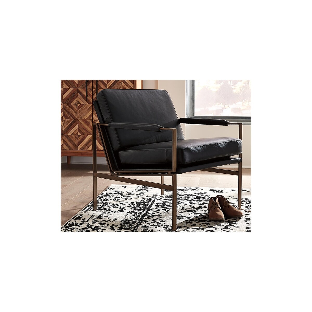 puckman accent chair