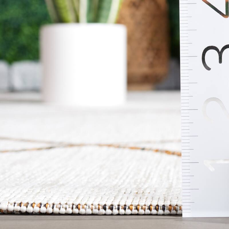 SAFAVIEH Courtyard Alayne Transitional Indoor/Outdoor Rug
