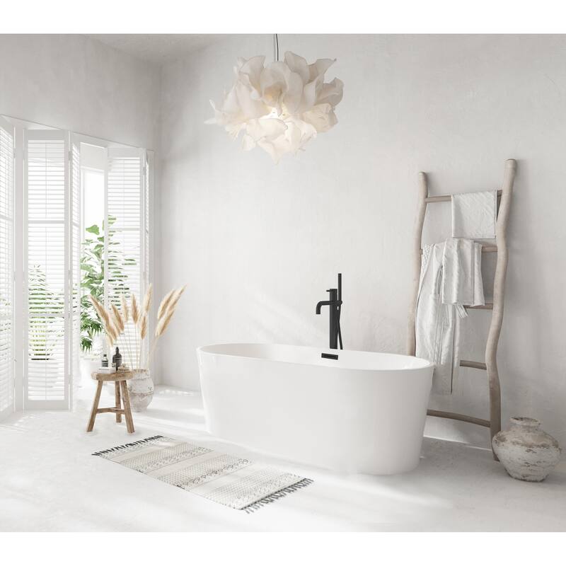 Melisande Bathtub in Glossy White
