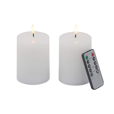 Set of 2 LED Candles with Wick and Remote Control Timer