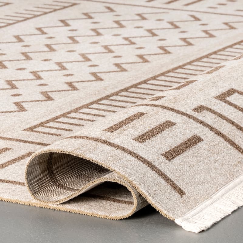 Nuloom Outdoor Tribal Cora Area Rug