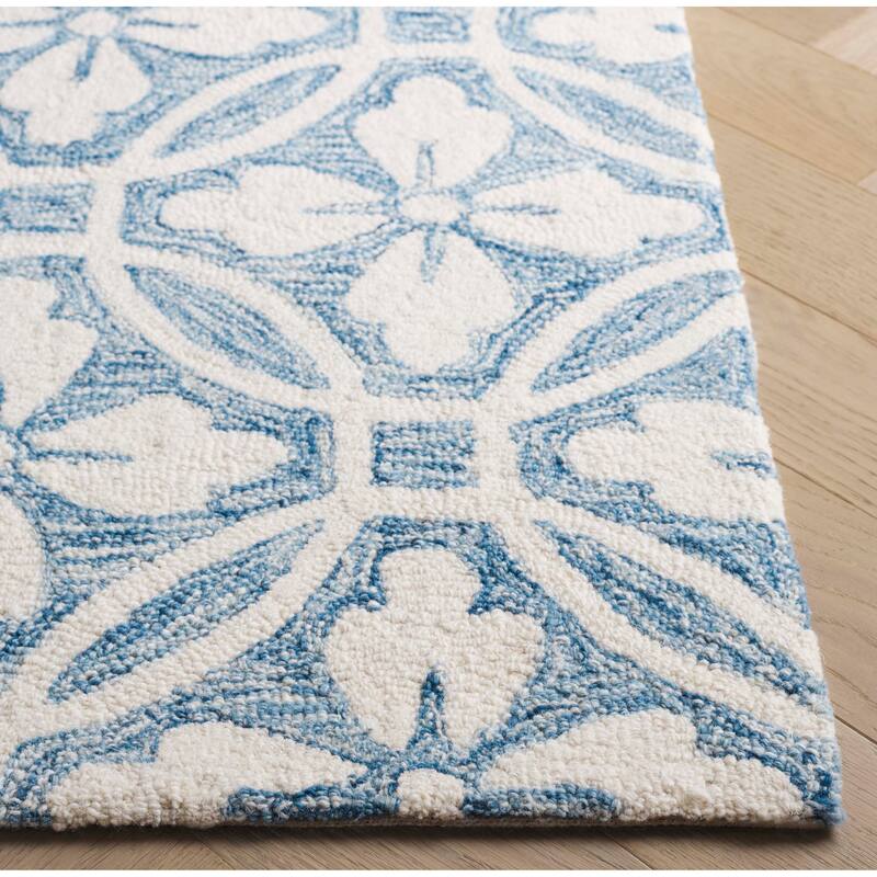 SAFAVIEH Handmade Metro Lizie Wool Rug